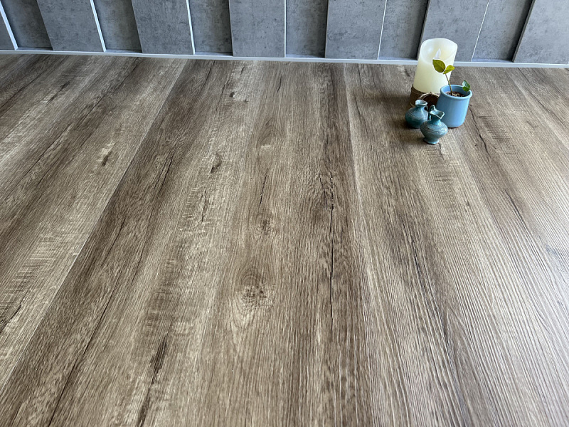 Кварцвинил Lamiwood Quartzwood Q-17 Дуб Кросби